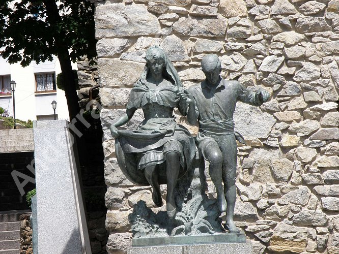 Sculpture 'La Dansa' de Fransesc Viladomat.