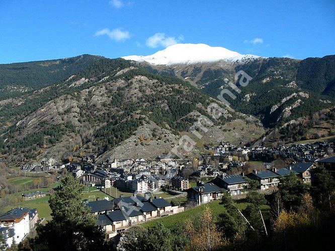 Le village d'Ordino est situ&eacute; au pied du Pic de Casamanya (2740 mts)