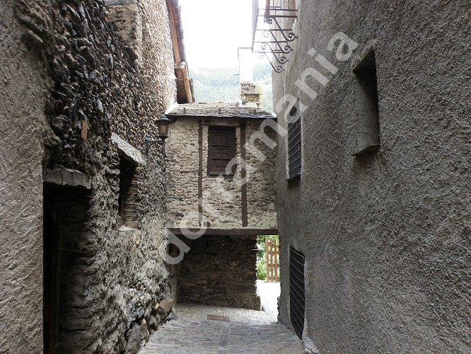 Ruelle dans le centre du village d'Ordino