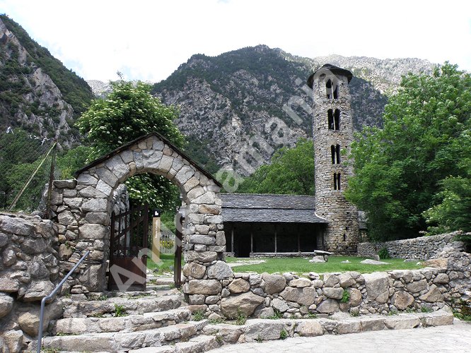 Vue g&eacute;n&eacute;rale de l'&Eacute;glise Santa Coloma